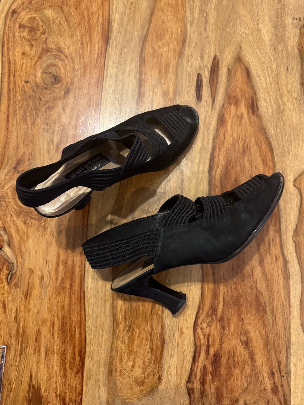 Stuart Weitzman Black Elastic Strap Peep-Toe Heels size 8,5 in great condition